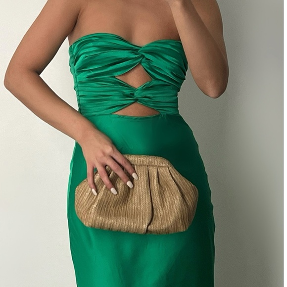 Elegant White Strapless Midi Dress - Picture 5 of 6